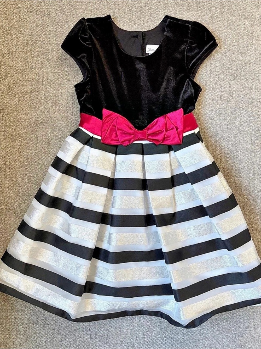 Jona Michelle Holiday Dress - Size 5
